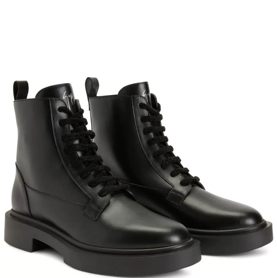 Uomo Giuseppe Zanotti Achille