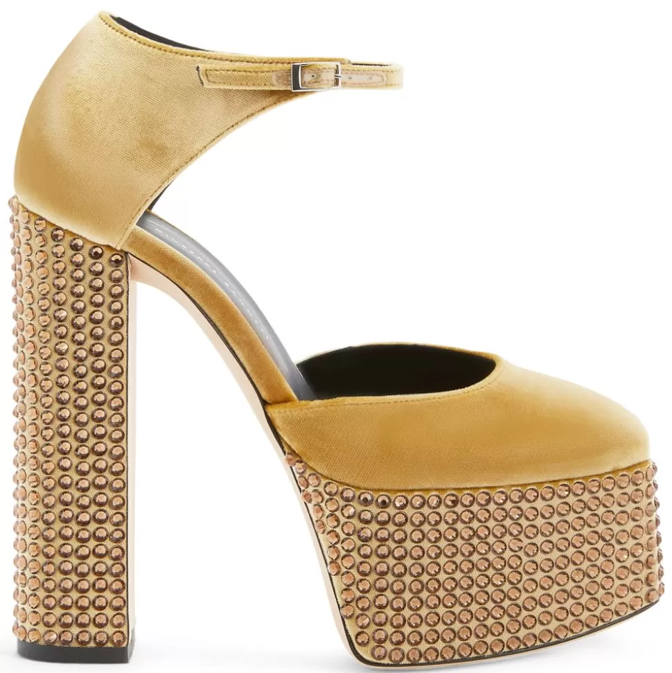 Donna Giuseppe Zanotti Bebe Strass