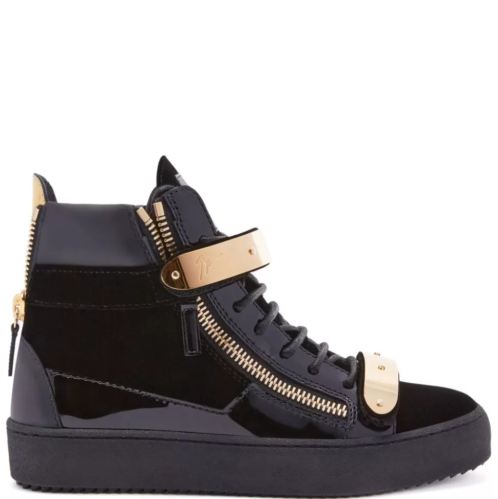 Donna Giuseppe Zanotti Coby