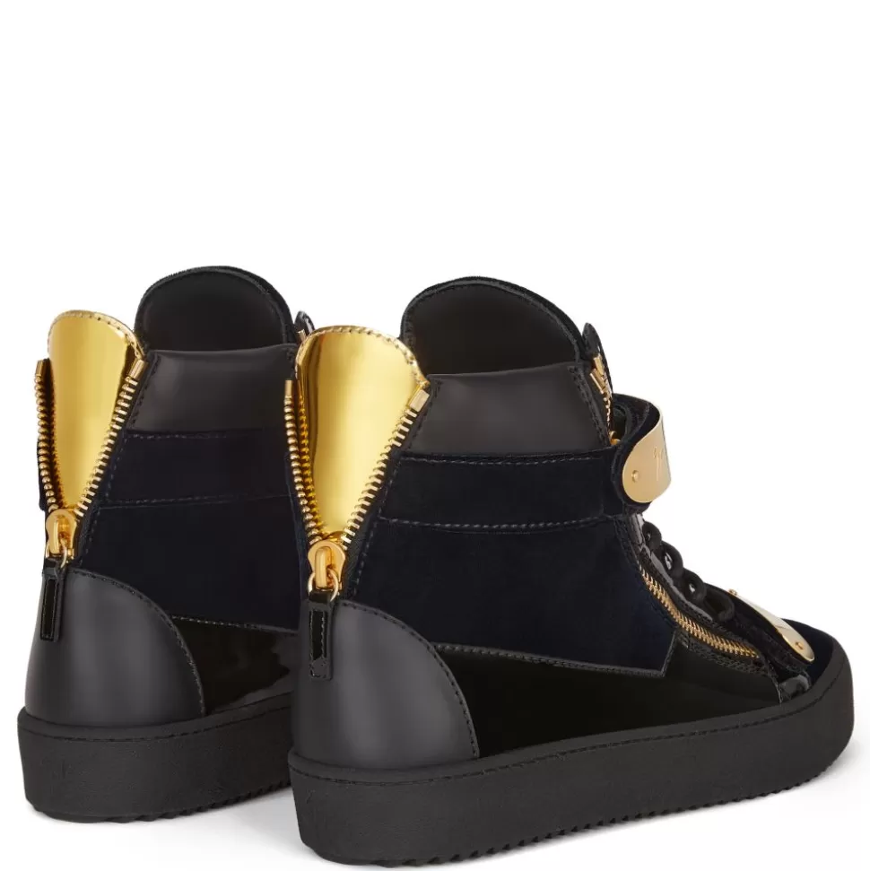 Donna Giuseppe Zanotti Coby