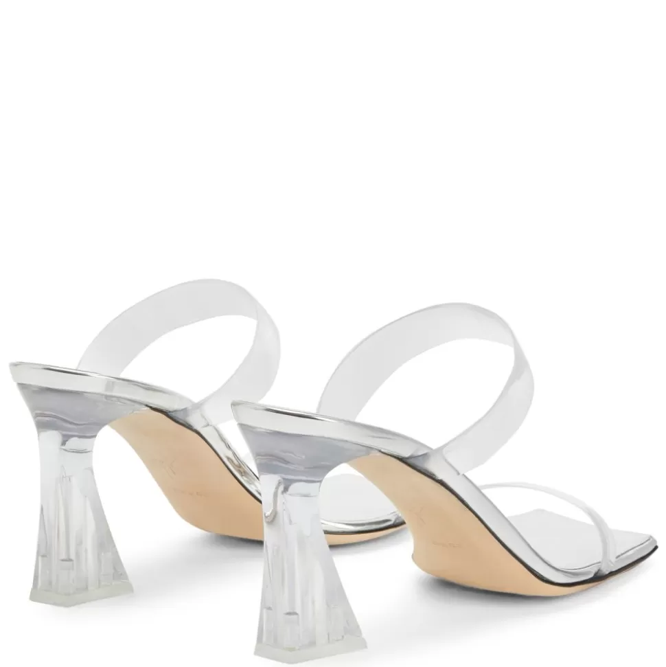 Donna Giuseppe Zanotti Flaminia Plexi