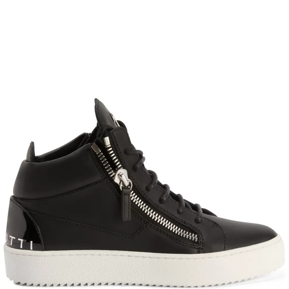 Donna Giuseppe Zanotti Kriss